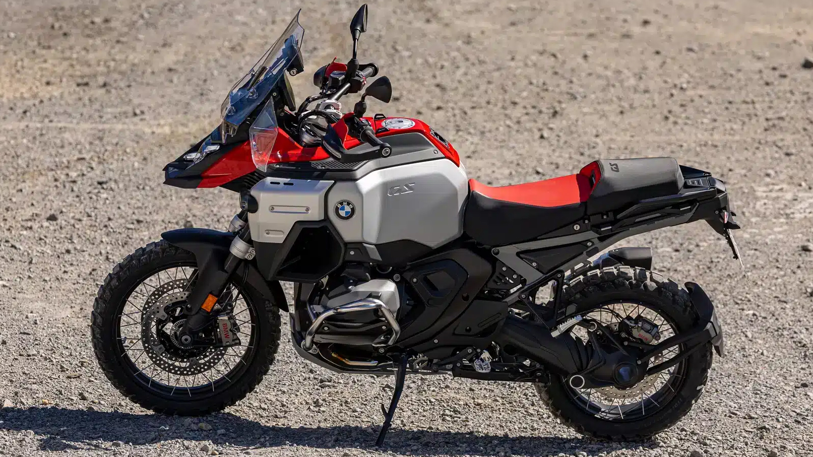 BMW: Τρεις νέες boxer R1300 και μία κλασική έκπληξη έρχονται το 2026